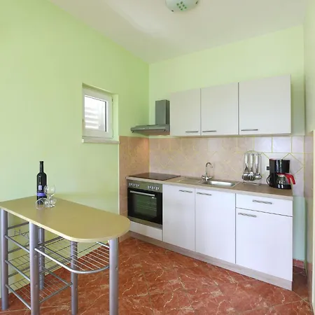 2 Bedroom Awesome In * Ugljan