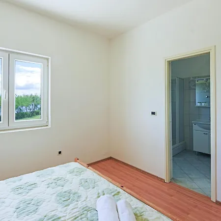 Апартаменты In With House Sea View *